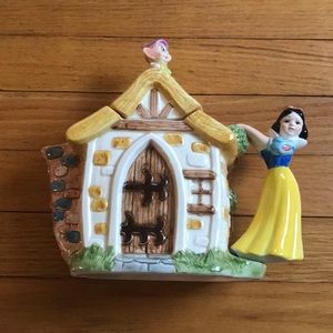 Disney’s Snow White and Dopey Teapot